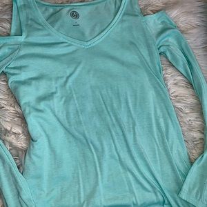 Cold shoulder long sleeve Tee